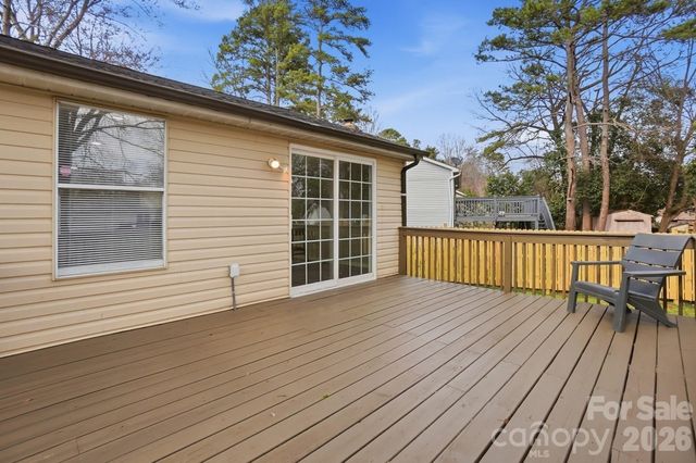 6621 Piney Path Road, Charlotte, NC 28212