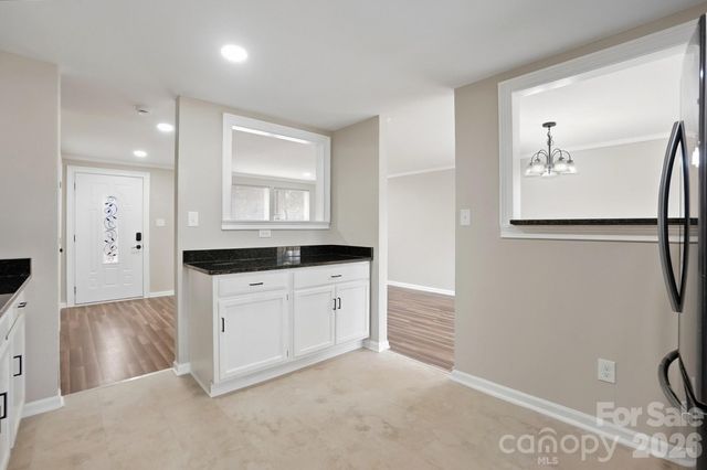 6621 Piney Path Road, Charlotte, NC 28212