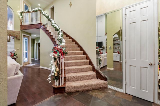 134 Strawberry Drive, Lake Jackson, TX 77566