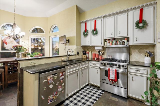 134 Strawberry Drive, Lake Jackson, TX 77566