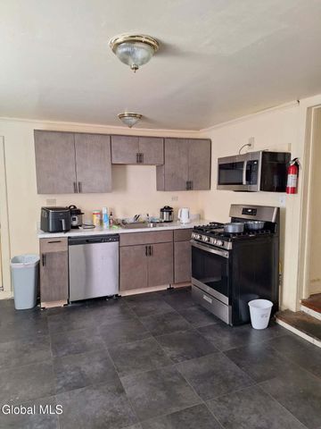 65 13th Street, Troy, NY 12180