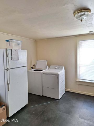 65 13th Street, Troy, NY 12180