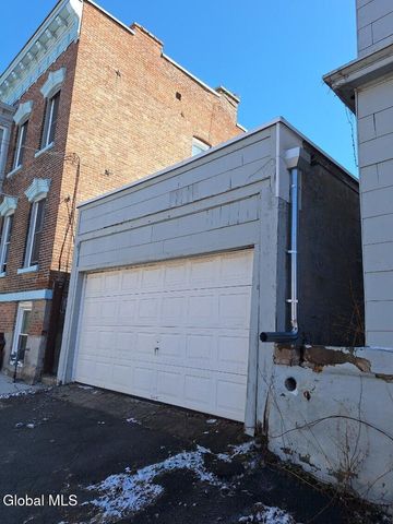 65 13th Street, Troy, NY 12180