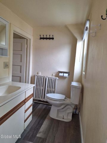 65 13th Street, Troy, NY 12180