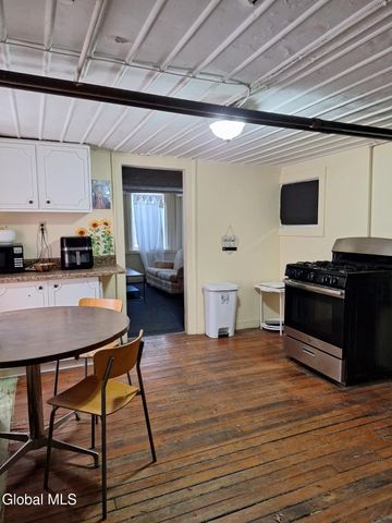 65 13th Street, Troy, NY 12180