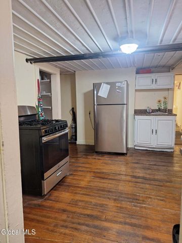 65 13th Street, Troy, NY 12180