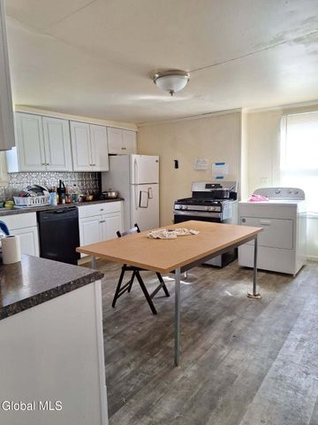 65 13th Street, Troy, NY 12180