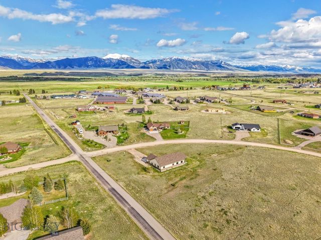 83 Sky View, Ennis, MT 59729