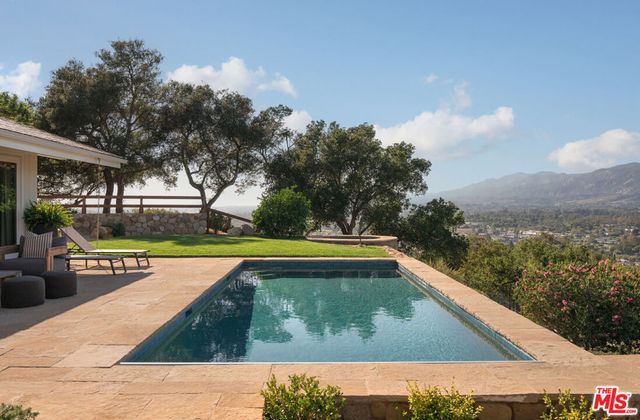 765 Via Airosa, Santa Barbara, CA 93110