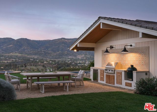 765 Via Airosa, Santa Barbara, CA 93110