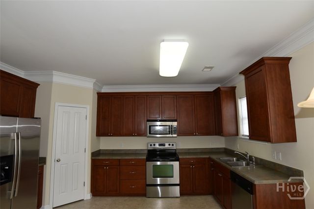 70 Summer Hill Court, Richmond Hill, GA 31324