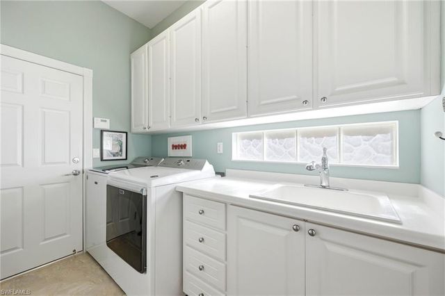 8758 Ferrara CT, Naples, FL 34114