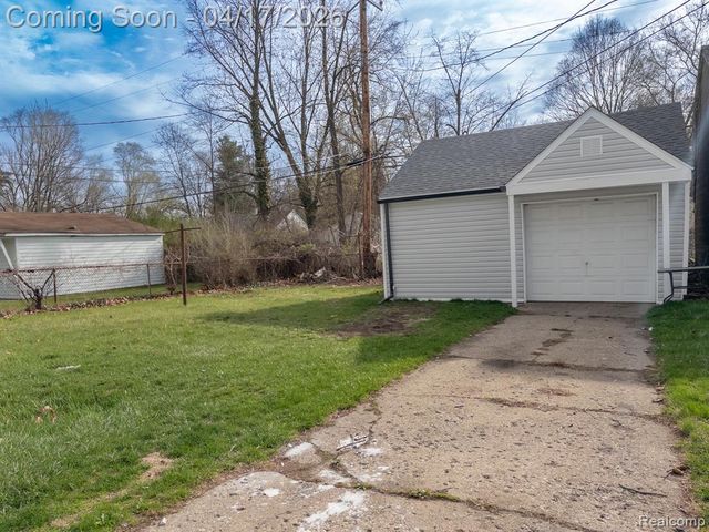 20030 Salem Street, Detroit, MI 48219