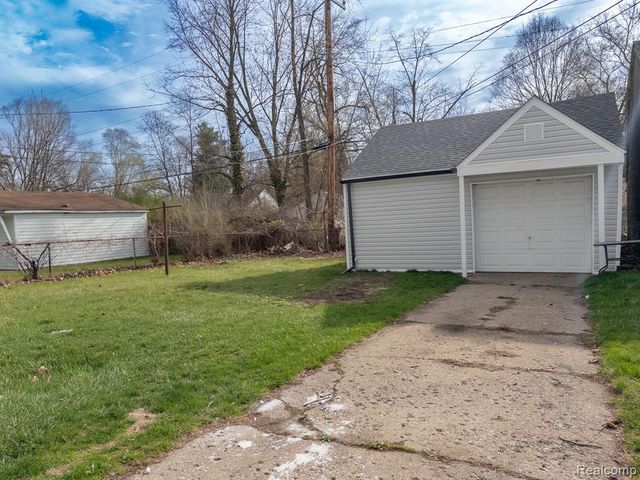 20030 Salem Street, Detroit, MI 48219