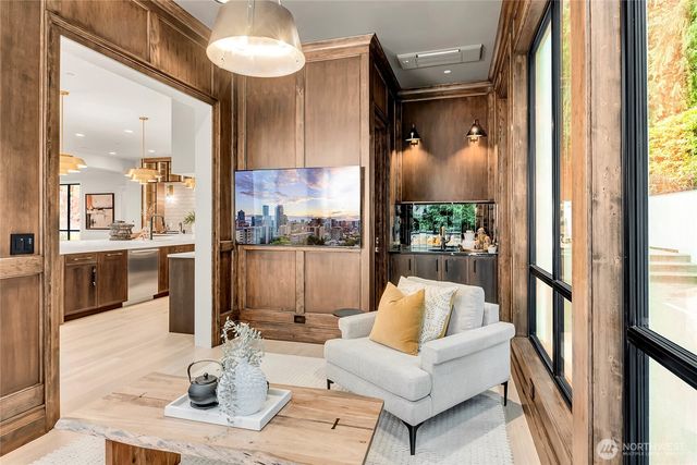 2837 Evergreen Point Road, Medina, WA 98039