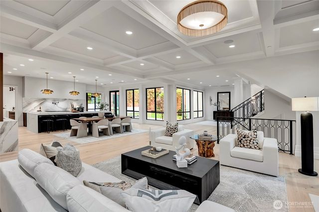 2837 Evergreen Point Road, Medina, WA 98039