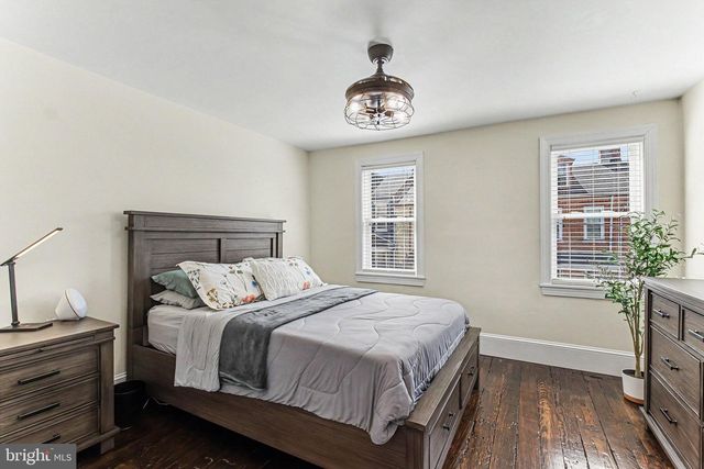 235 PERRY ST, Columbia, PA 17512
