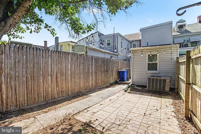235 PERRY ST, Columbia, PA 17512