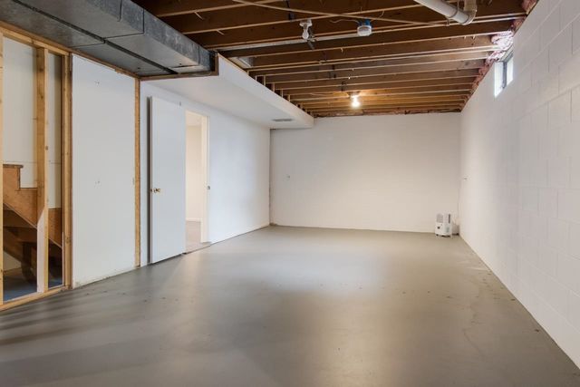 1551 N Macksey Road, Suttons Bay, MI 49682