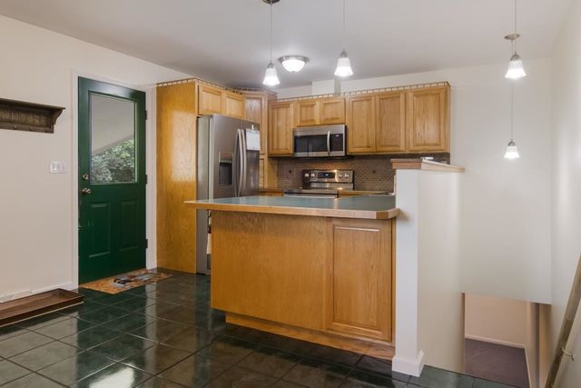 1551 N Macksey Road, Suttons Bay, MI 49682