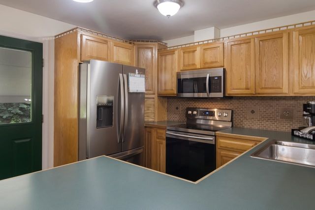 1551 N Macksey Road, Suttons Bay, MI 49682