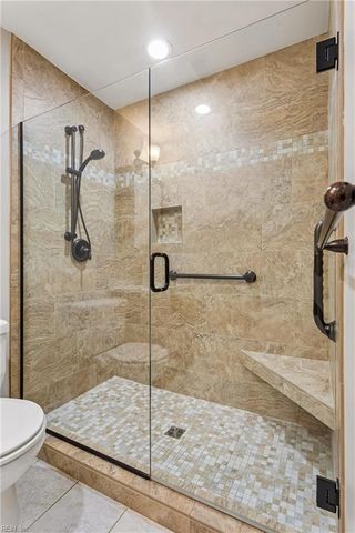 514 York Warwick DR, Yorktown, VA 23692