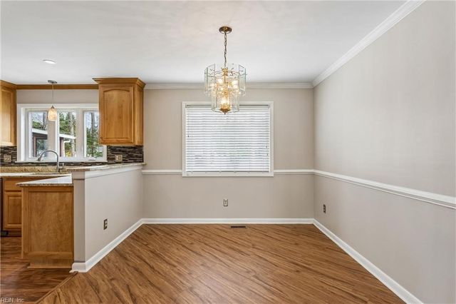 514 York Warwick DR, Yorktown, VA 23692