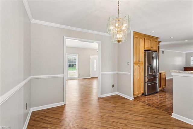 514 York Warwick DR, Yorktown, VA 23692