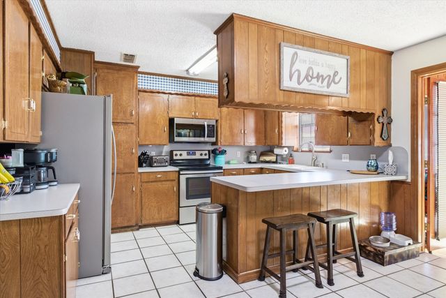 345 Washington Street, Van, TX 75790