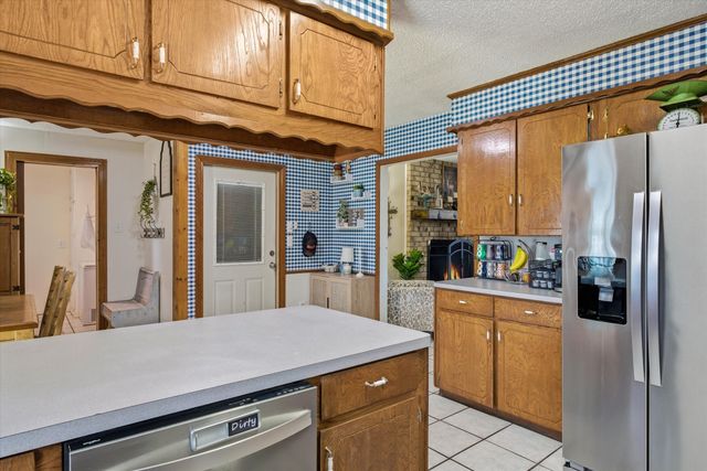 345 Washington Street, Van, TX 75790