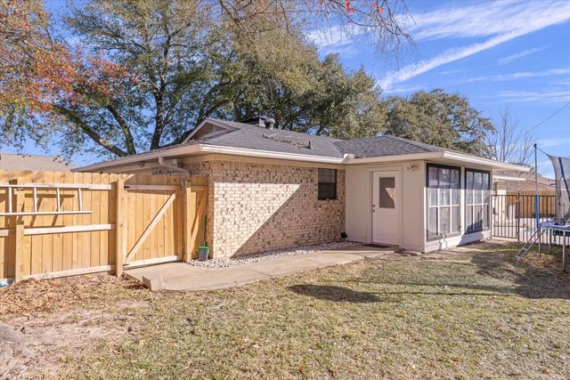 345 Washington Street, Van, TX 75790