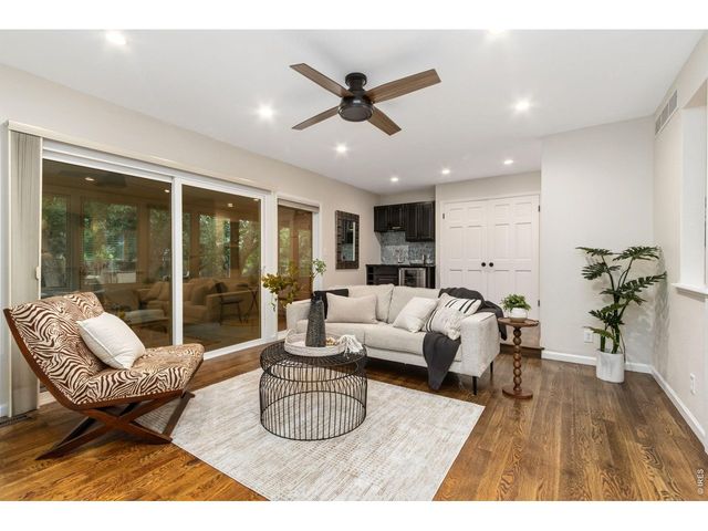 1204 Parkwood Dr, Fort Collins, CO 80525