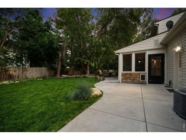 1204 Parkwood Dr, Fort Collins, CO 80525