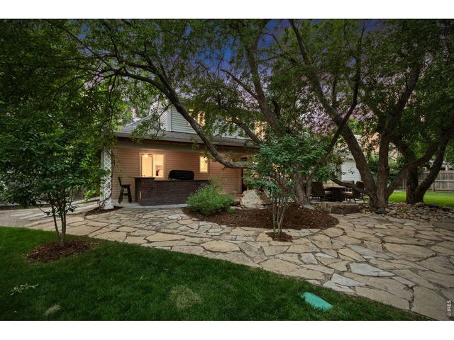 1204 Parkwood Dr, Fort Collins, CO 80525