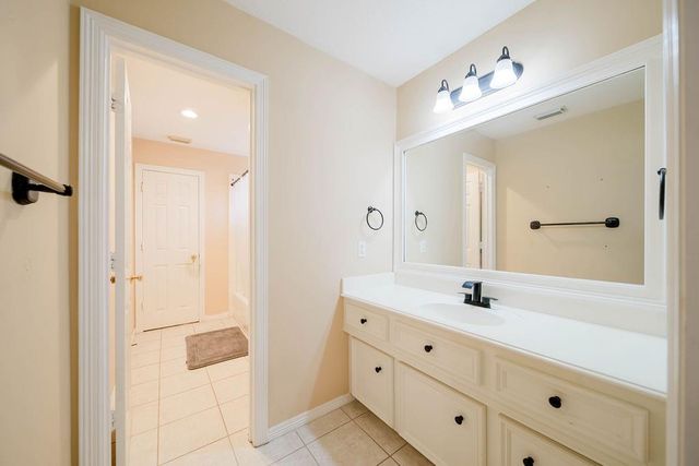 5811 Desert Oak Way, Spring, TX 77379