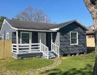 2308 13th Ave North, Texas City, TX 77590