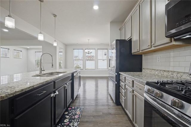100 Chalmers DR, Suffolk, VA 23434
