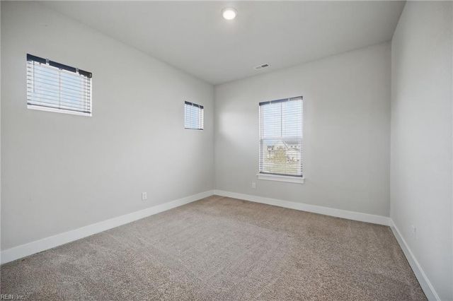 100 Chalmers DR, Suffolk, VA 23434