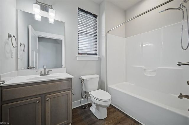 100 Chalmers DR, Suffolk, VA 23434