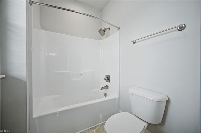 100 Chalmers DR, Suffolk, VA 23434