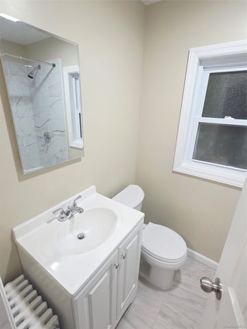 15 Lawson Street, Hempstead, NY 11550