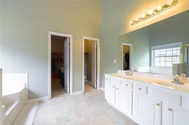 193 April Ridge Lane, Lawrenceville, GA 30045