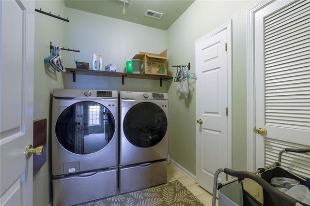 193 April Ridge Lane, Lawrenceville, GA 30045