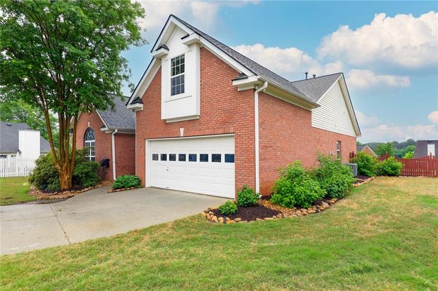 193 April Ridge Lane, Lawrenceville, GA 30045