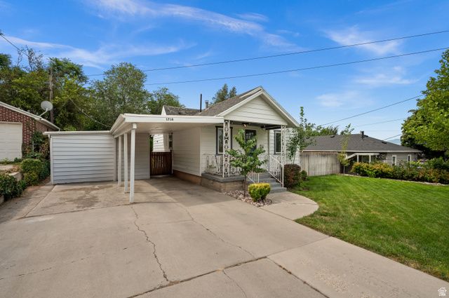 1716 E WOODSIDE DR, Holladay, UT 84124