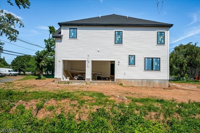 54 Nevsky St, Edison Twp., NJ 08820