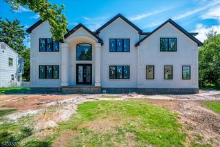 54 Nevsky St, Edison Twp., NJ 08820