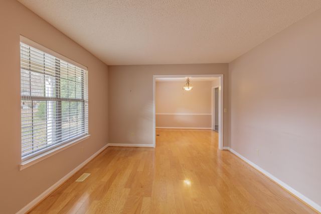 7205 Flagstone Drive, Ooltewah, TN 37363