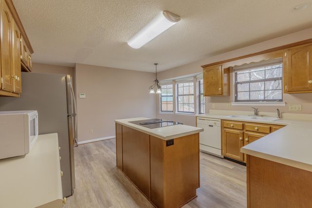 7205 Flagstone Drive, Ooltewah, TN 37363