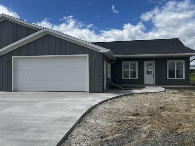 812 LAKEVIEW LANE, Ripon, WI 54971